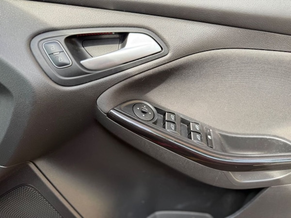 Used Ford Focus 2017 for sale - 74529876: Photo 22