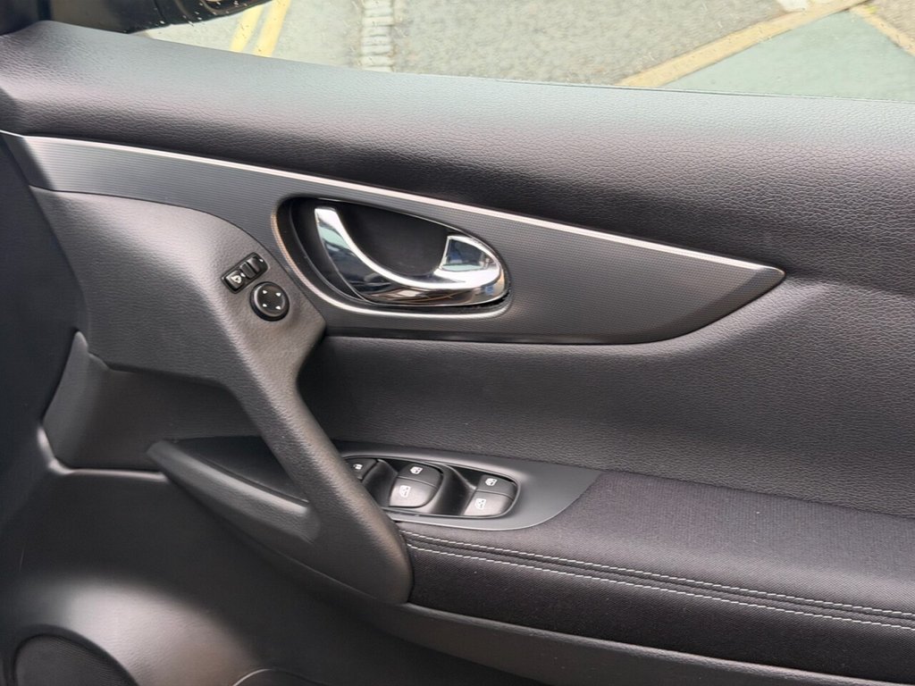 Used Nissan Qashqai 2017 for sale - 77153785: Photo 18