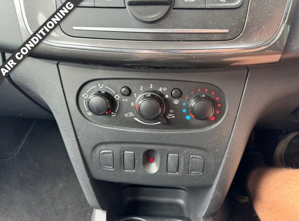Used Dacia Sandero Stepway 2018 for sale - 75516011: Photo 15