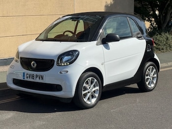 Used smart fortwo 2018 for sale - 79470568: Photo