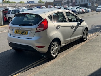 Used Ford Fiesta 2015 for sale - 79256888: Photo