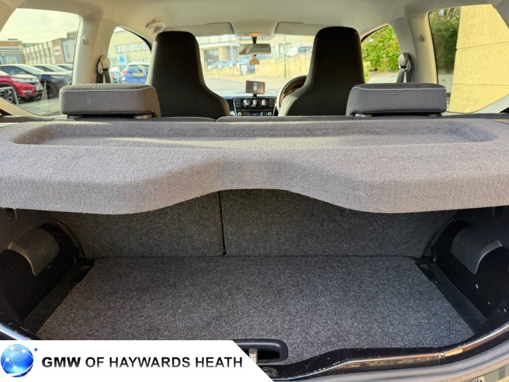 Used Volkswagen up! 2013 for sale - 76570481: Photo 14