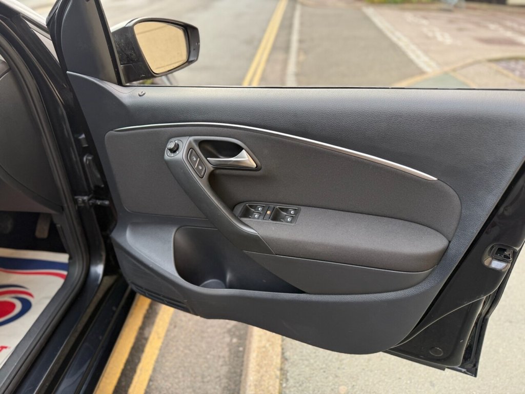 Used Volkswagen Polo 2014 for sale - 77394328: Photo 23