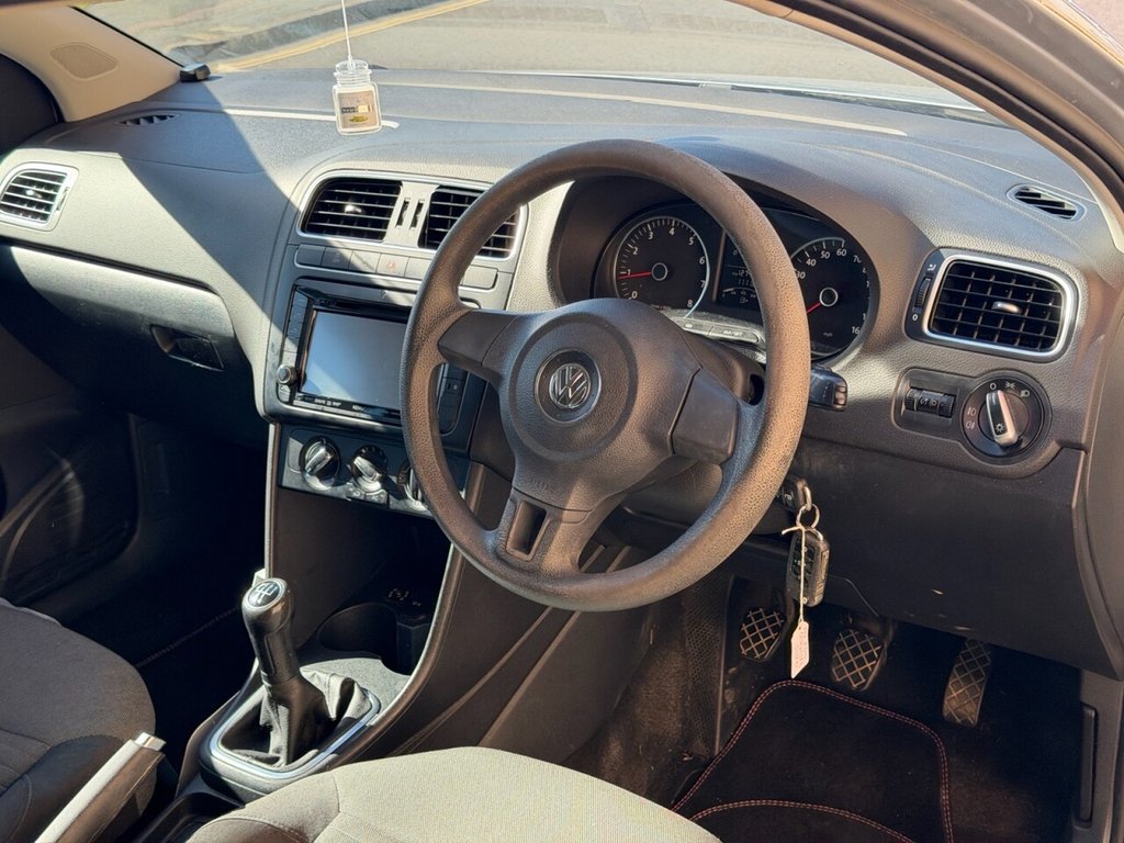Used Volkswagen Polo 2011 for sale - 77935963: Photo 11