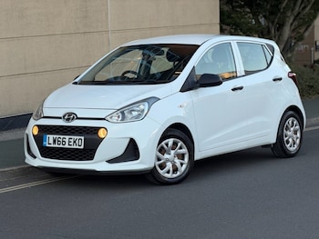 Used Hyundai i10 2017 for sale - 79510819: Photo