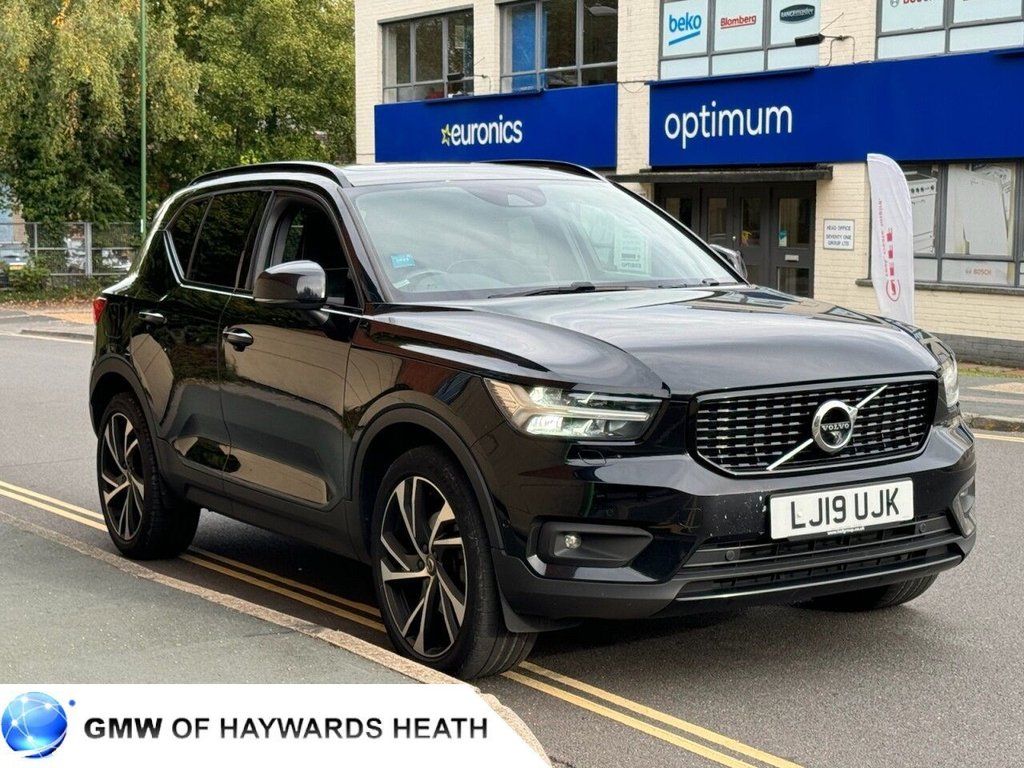 Used Volvo XC40 2019 for sale - 76147774: Photo 2