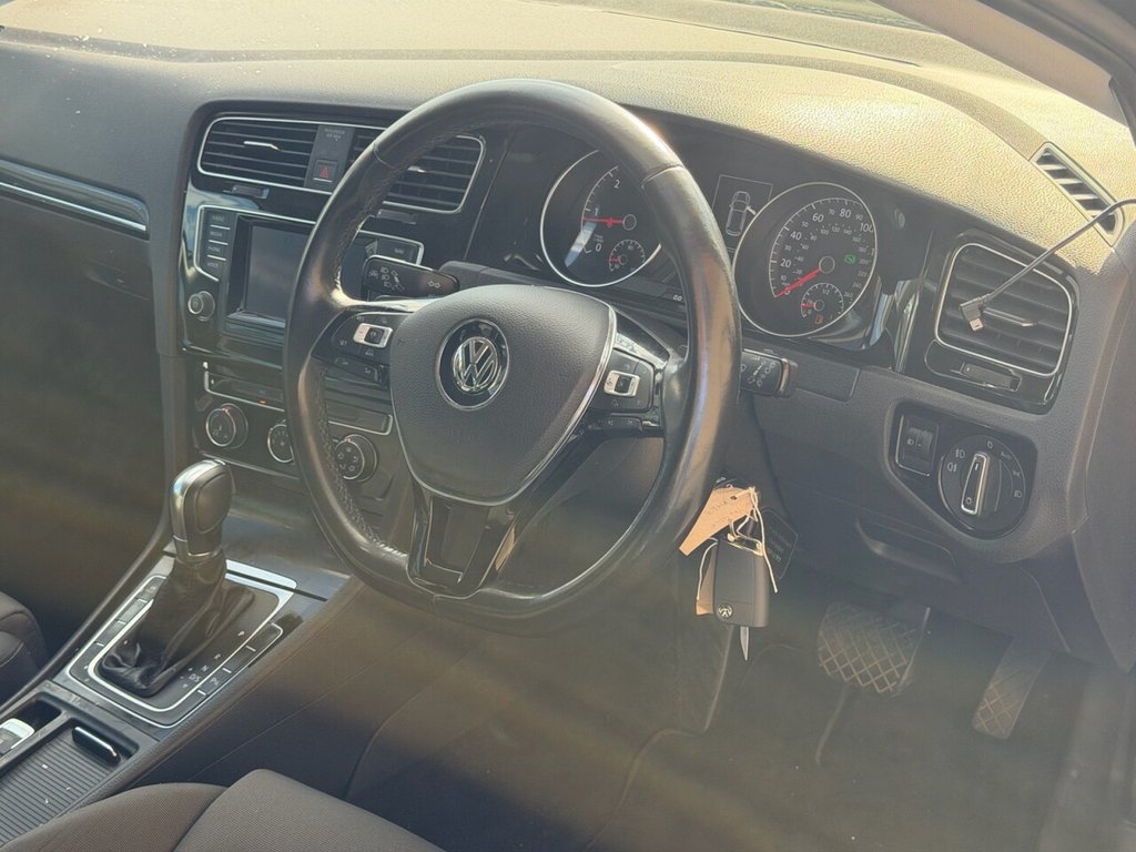 Used Volkswagen Golf 2013 for sale - 78111179: Photo 5