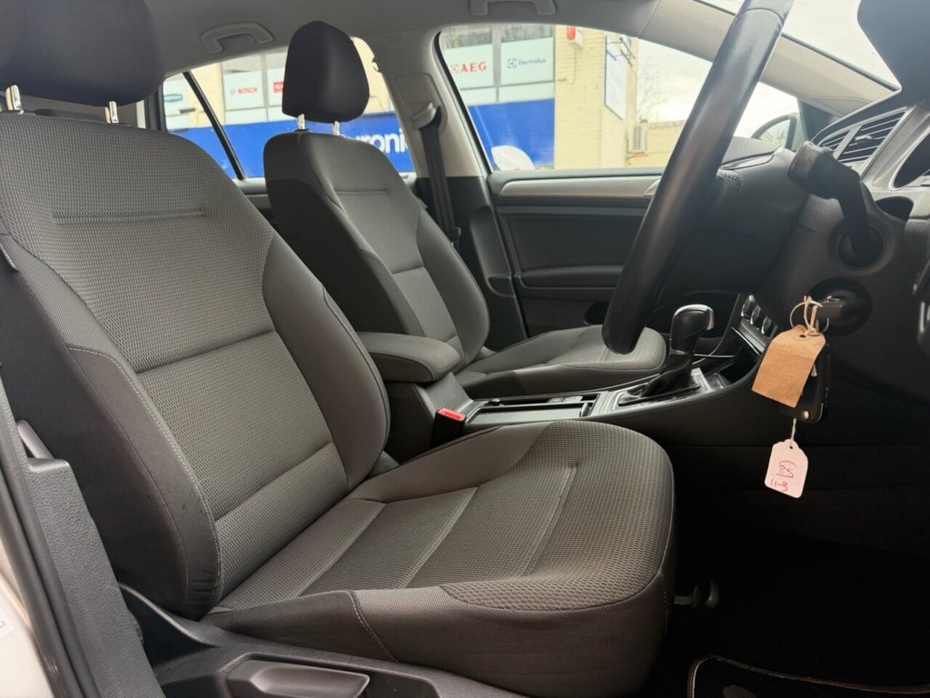 Used Volkswagen Golf 2015 for sale - 77850336: Photo 2