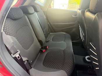 Used Renault Captur 2017 for sale - 79238069: Photo
