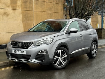 2017 (17) - 1.2 PureTech Allure SUV 5dr Petrol Manual Euro 6 (s/s) (130 ps)