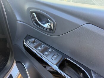 Used Renault Captur 2015 for sale - 78856066: Photo