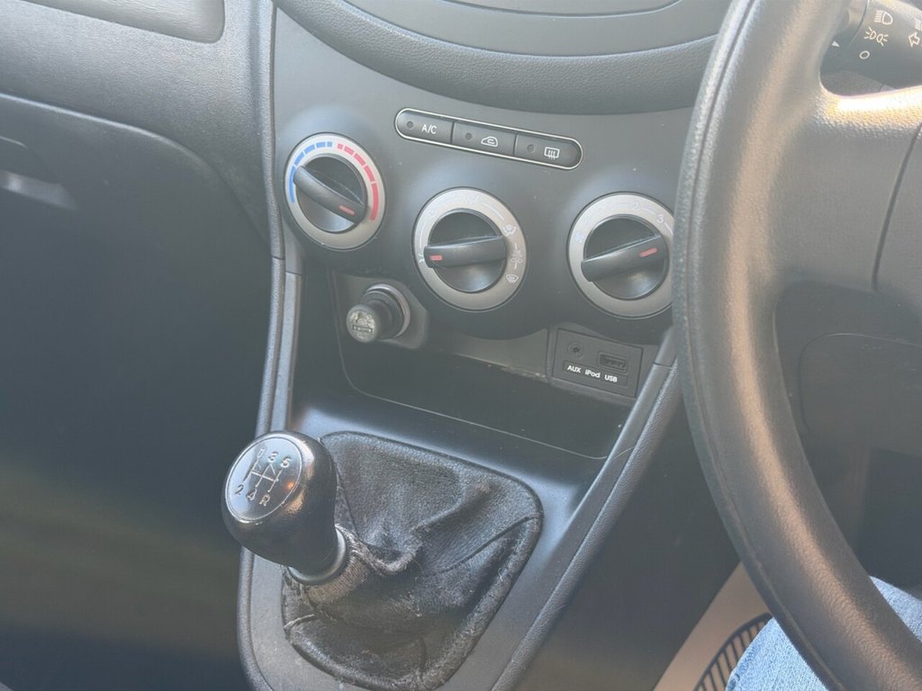 Used Hyundai i10 2012 for sale - 78068704: Photo 10