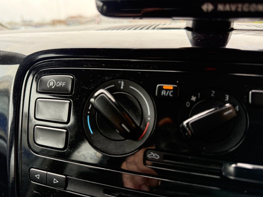 Used Volkswagen up! 2013 for sale - 77276170: Photo 30