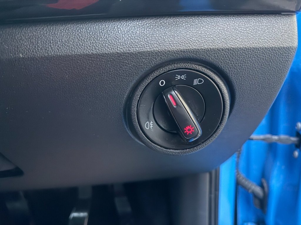 Used Volkswagen up! 2015 for sale - 76632140: Photo 30