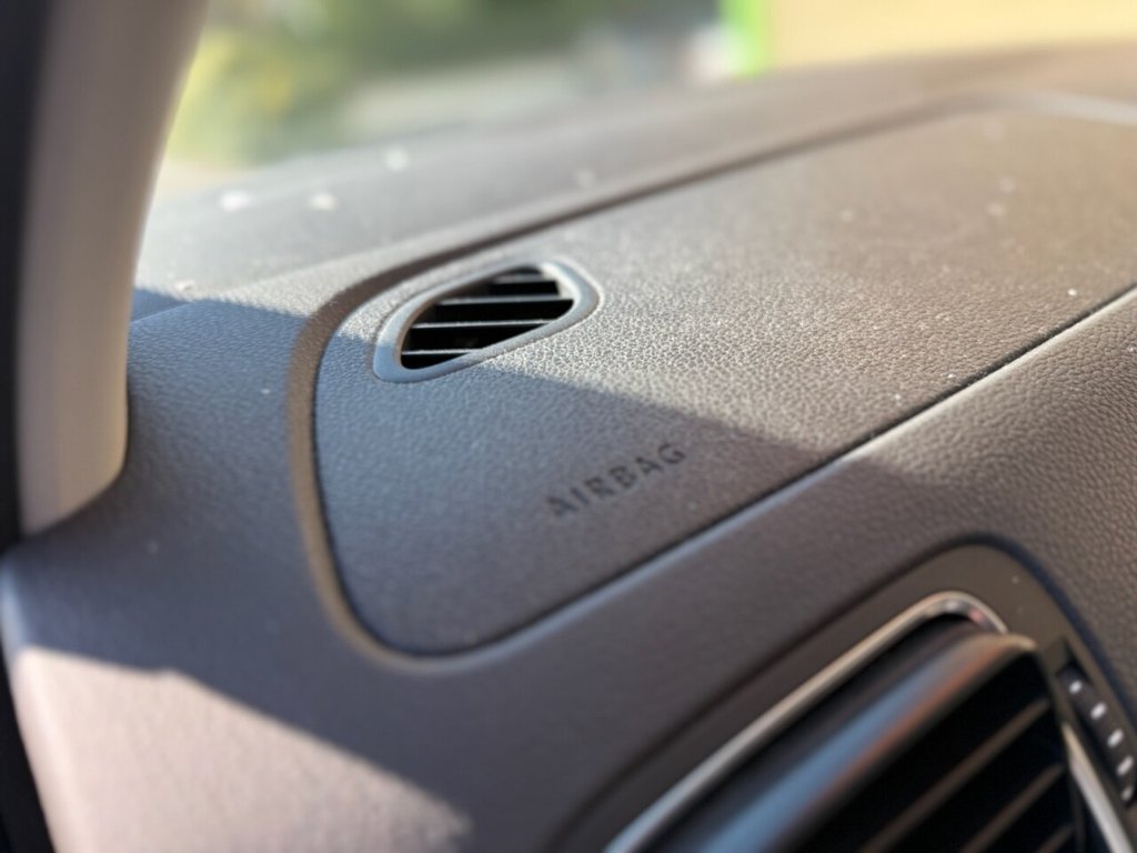 Used Volkswagen Polo 2015 for sale - 77967430: Photo 10