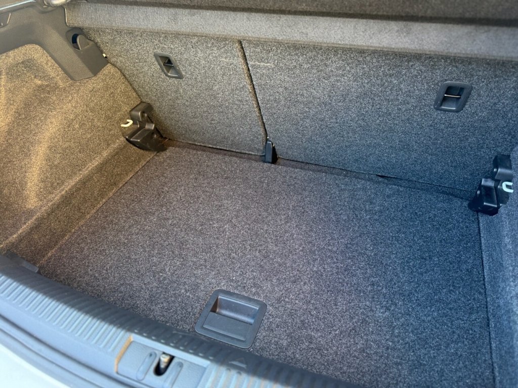 Used Volkswagen Polo 2015 for sale - 77967430: Photo 14