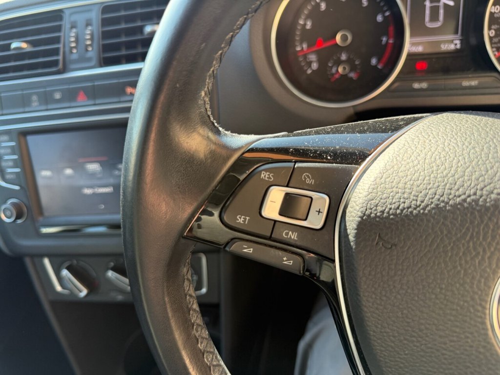 Used Volkswagen Polo 2015 for sale - 77967430: Photo 23