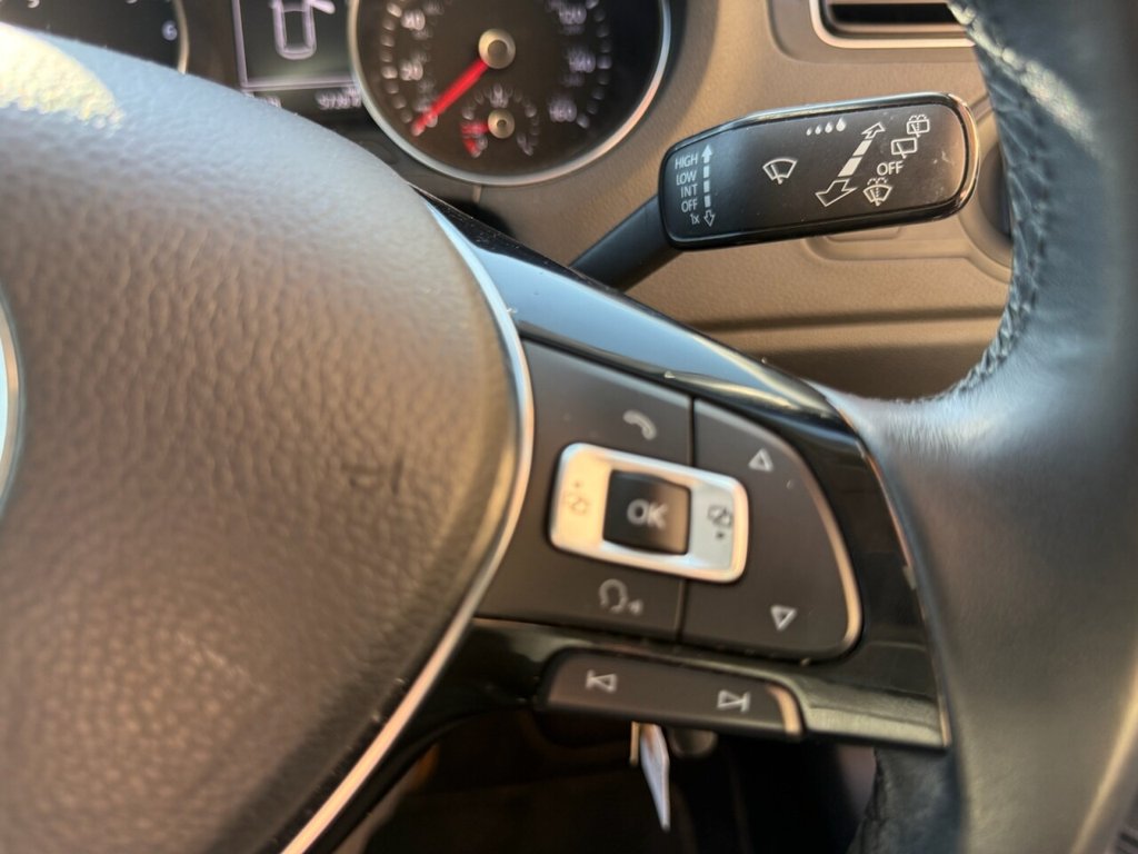 Used Volkswagen Polo 2015 for sale - 77967430: Photo 24