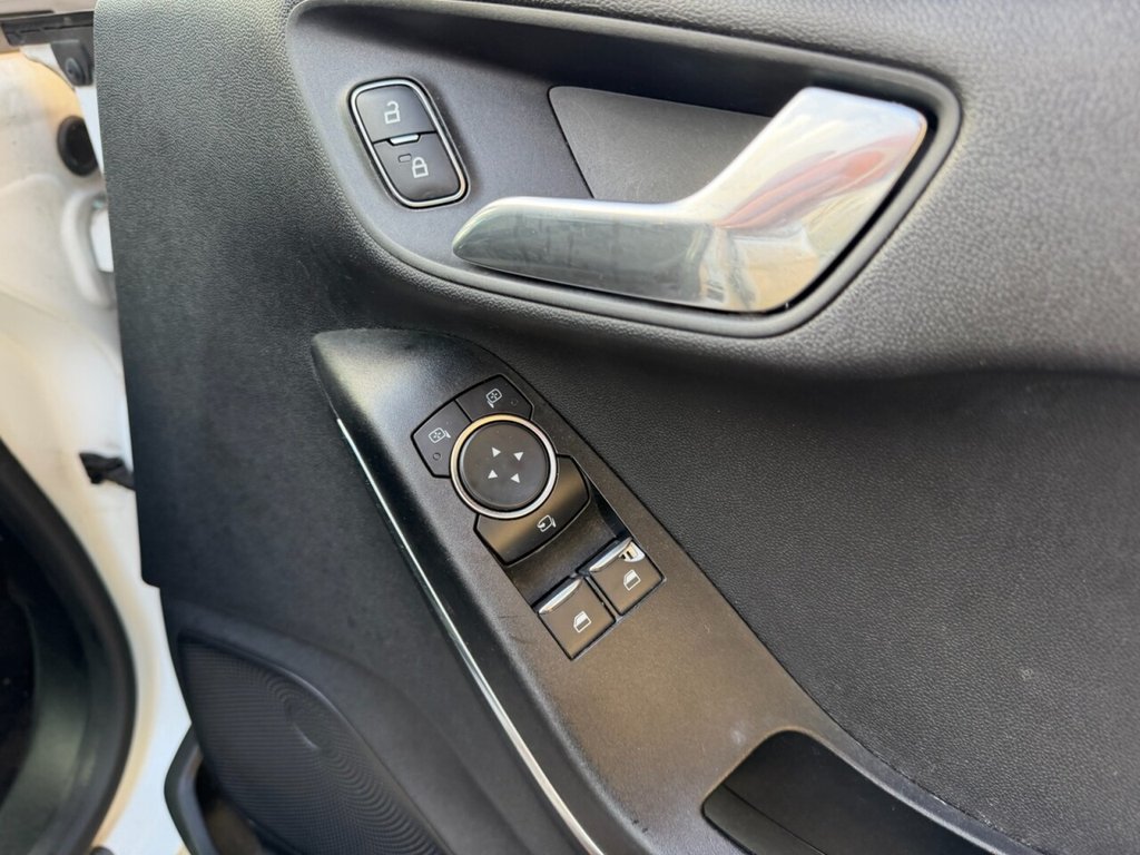 Used Ford Fiesta 2018 for sale - 76570269: Photo 11