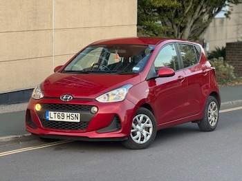 Used Hyundai i10 2019 for sale - 76228947: Photo