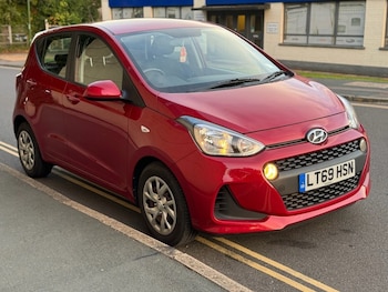 Used Hyundai i10 2019 for sale - 76228947: Photo