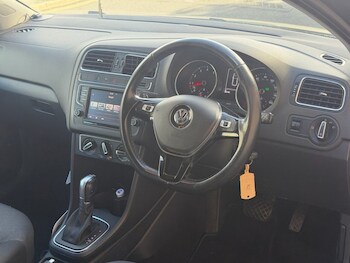 Used Volkswagen Polo 2015 for sale - 78856159: Photo
