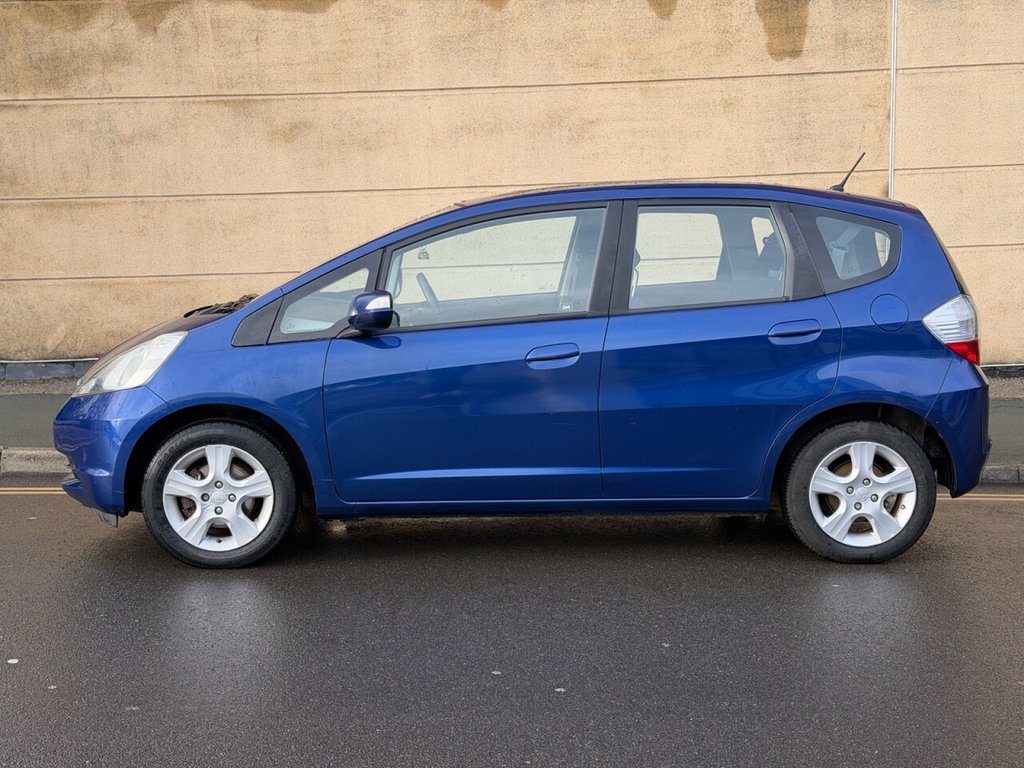 Used Honda Jazz 2010 for sale - 77636689: Photo 14