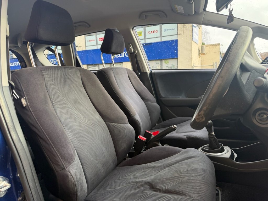 Used Honda Jazz 2010 for sale - 77636689: Photo 6