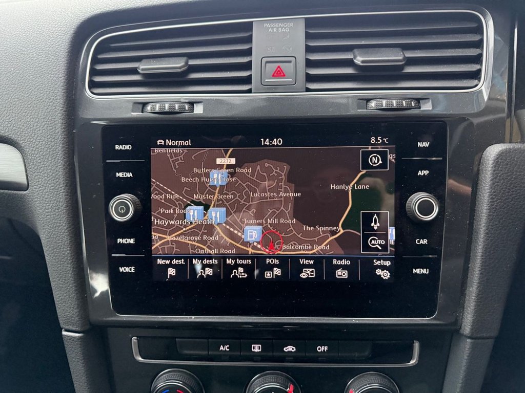 Used Volkswagen Golf 2017 for sale - 77212538: Photo 19