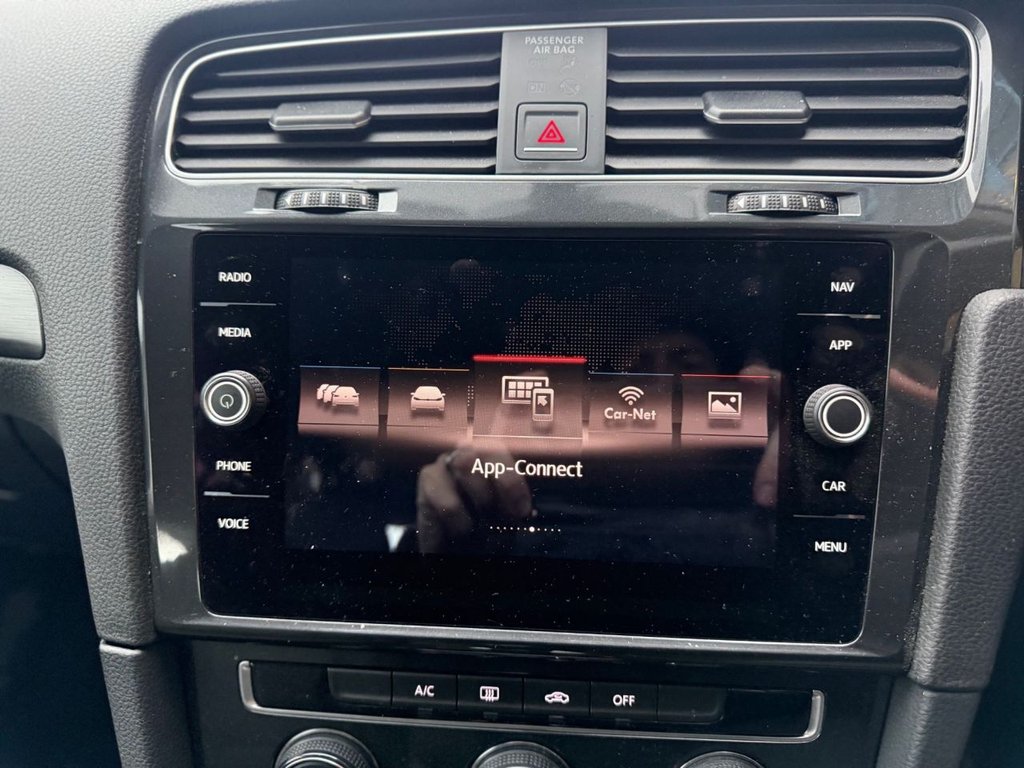 Used Volkswagen Golf 2017 for sale - 77212538: Photo 22