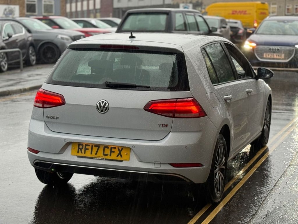 Used Volkswagen Golf 2017 for sale - 77212538: Photo 6