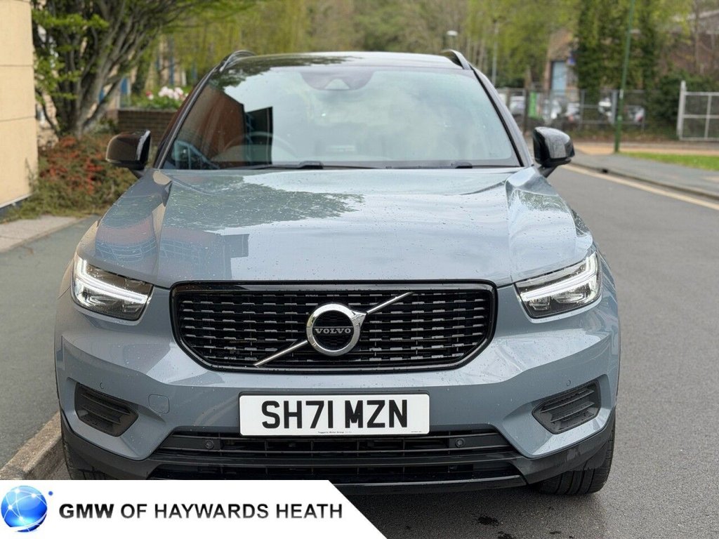 Used Volvo XC40 2021 for sale - 78181615: Photo 2