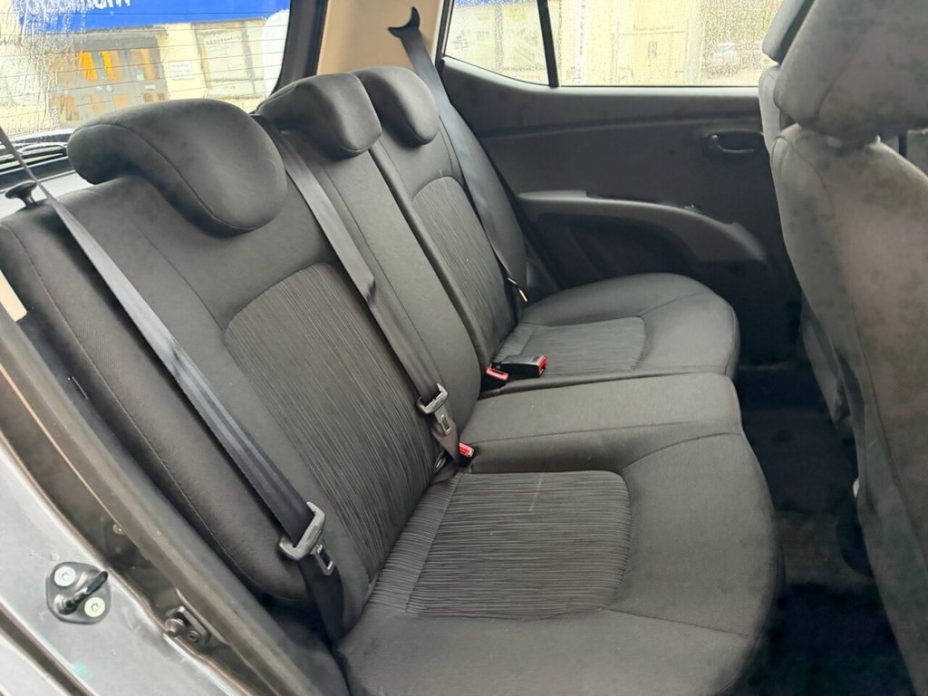 Used Hyundai i10 2013 for sale - 77507368: Photo 11