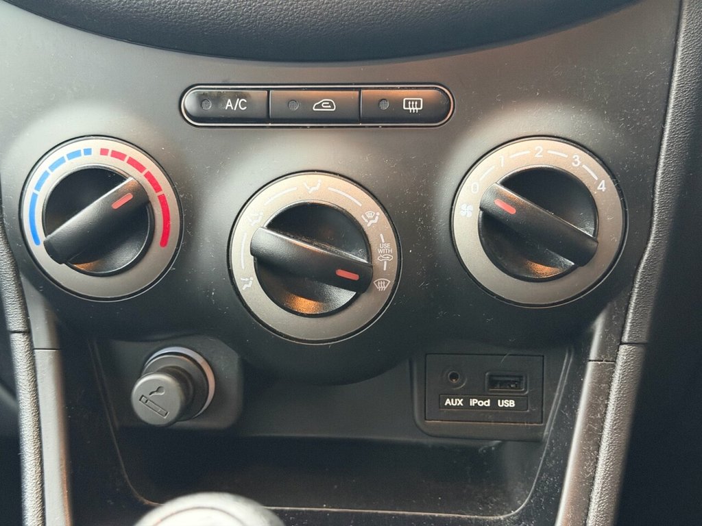 Used Hyundai i10 2013 for sale - 77507368: Photo 14