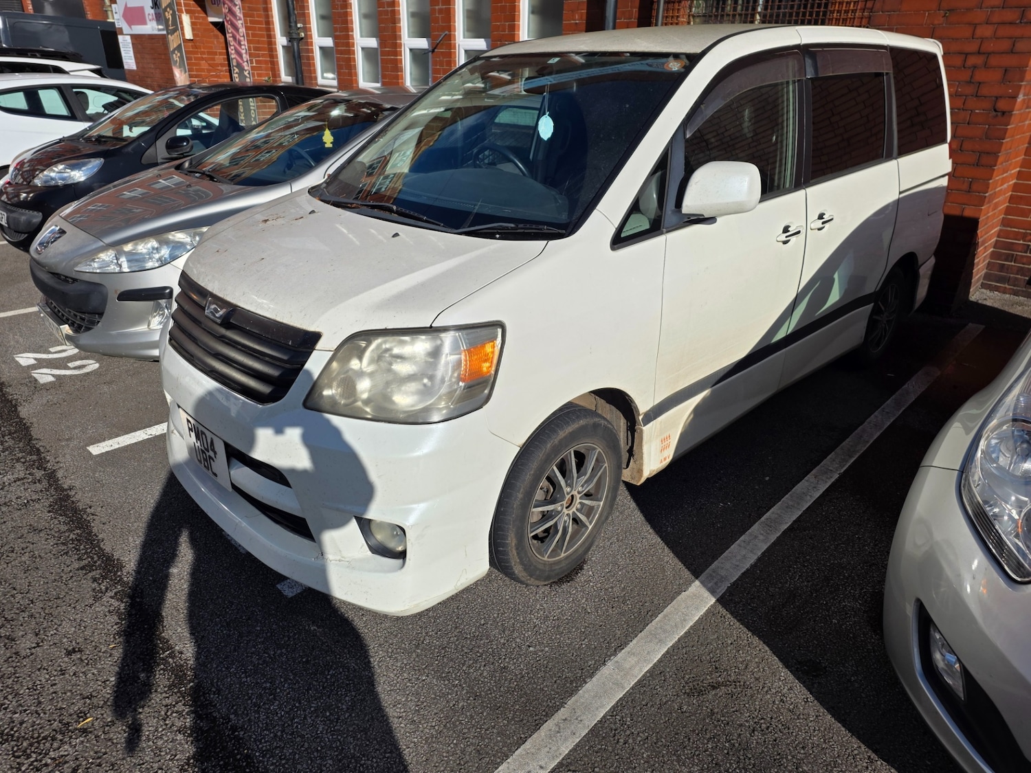 Used Toyota Noah 2019 for sale - 76374515: Photo 1