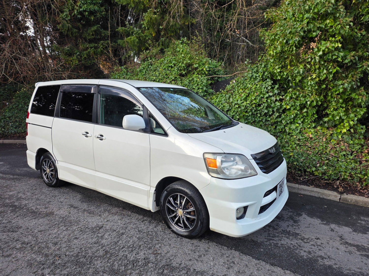 Used Toyota Noah 2019 for sale - 76374515: Photo 2