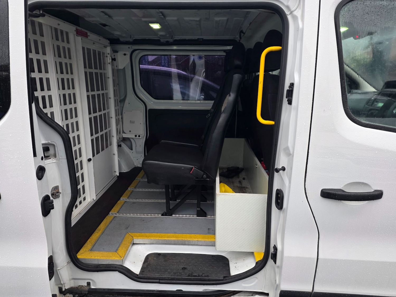 Used Vauxhall Vivaro 2019 for sale - 76500937: Photo 2