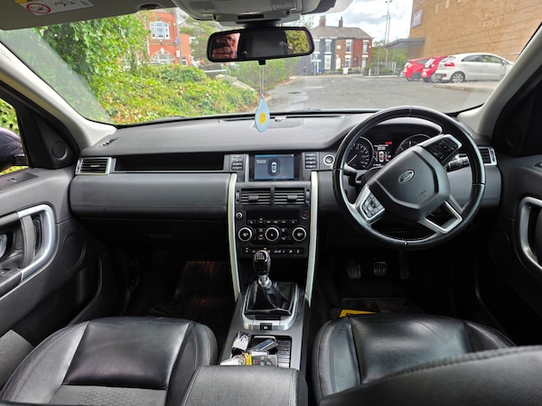 Used Land Rover Discovery Sport 2016 for sale - 76222490: Photo 15