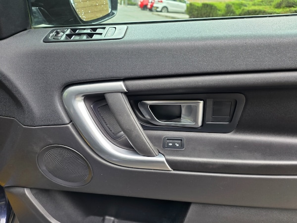 Used Land Rover Discovery Sport 2016 for sale - 76222490: Photo 19
