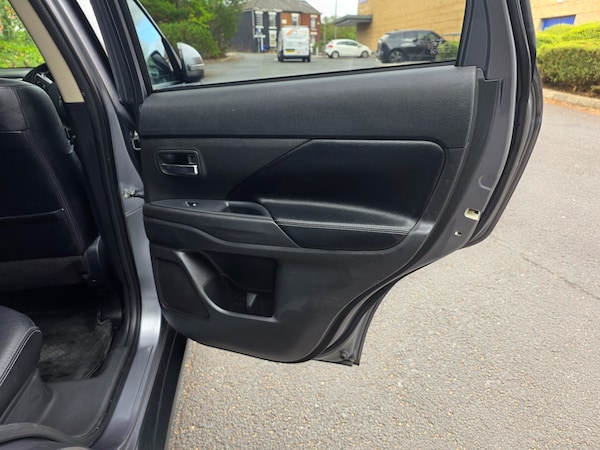 Used Mitsubishi Outlander 2016 for sale - 75612764: Photo 17