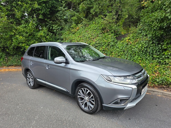 Used Mitsubishi Outlander 2016 for sale - 75612764: Photo 2