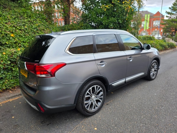 Used Mitsubishi Outlander 2016 for sale - 75612764: Photo 8