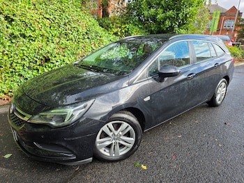 Used Vauxhall Astra 2017 for sale - 75976176: Photo