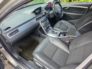 Used Volvo V70 2017 for sale - 78071083: Photo