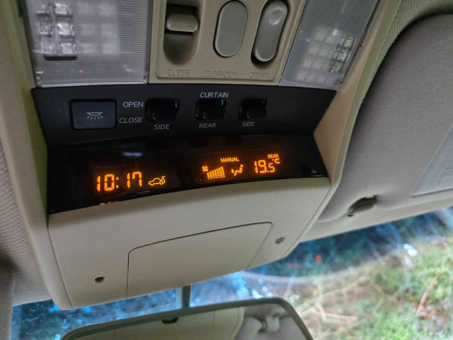 Used Nissan Elgrand 2021 for sale - 77314202: Photo 21