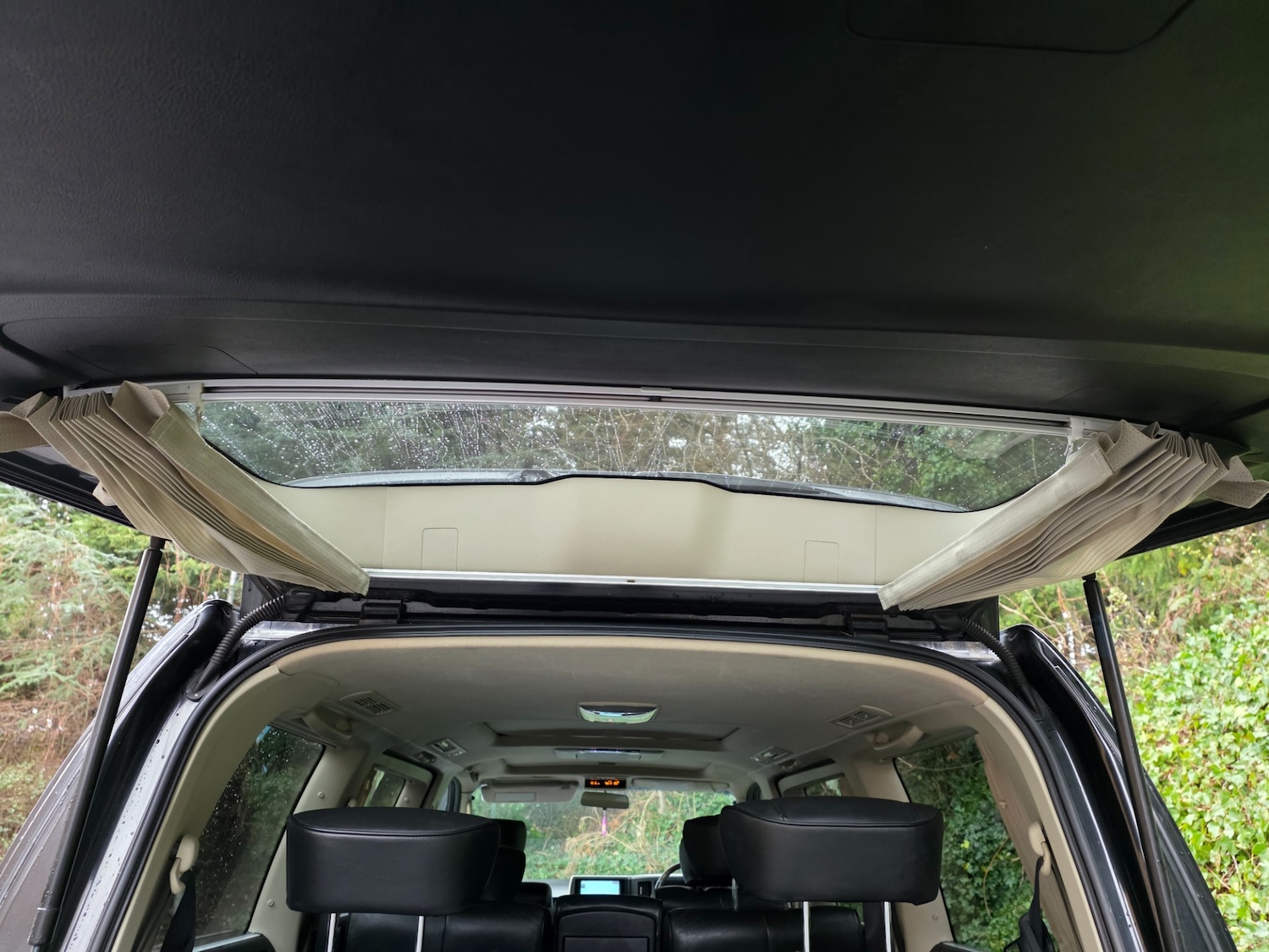 Used Nissan Elgrand 2021 for sale - 77314202: Photo 33