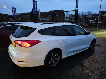 Used Ford Focus 2021 for sale - 77319284: Photo