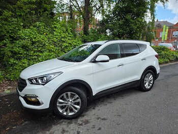 Used Hyundai Santa Fe 2017 for sale - 78611616: Photo