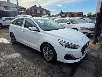 Used Hyundai i30 2021 for sale - 79335872: Photo