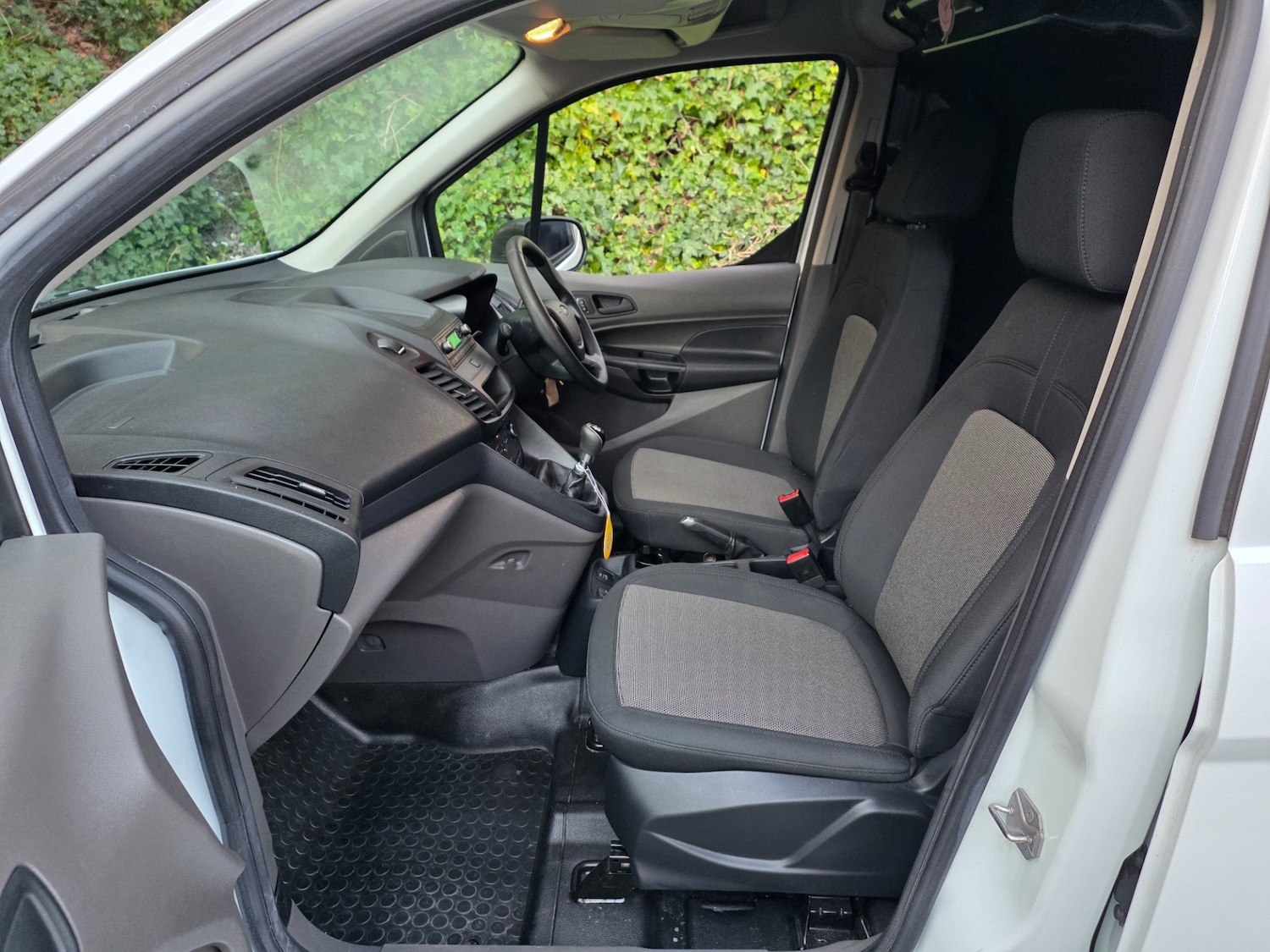 Used Ford Transit Connect 2020 for sale - 78046636: Photo 10